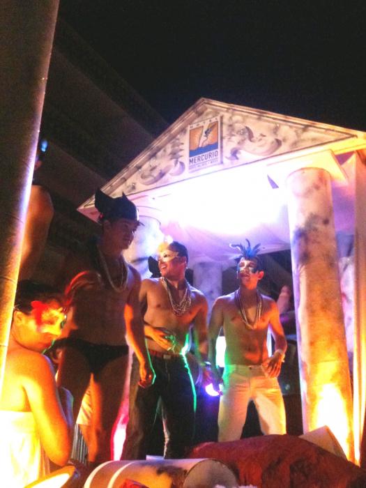 Mercurio Float entry-Roman gods and godesses, led by Mercurio!2 Photo